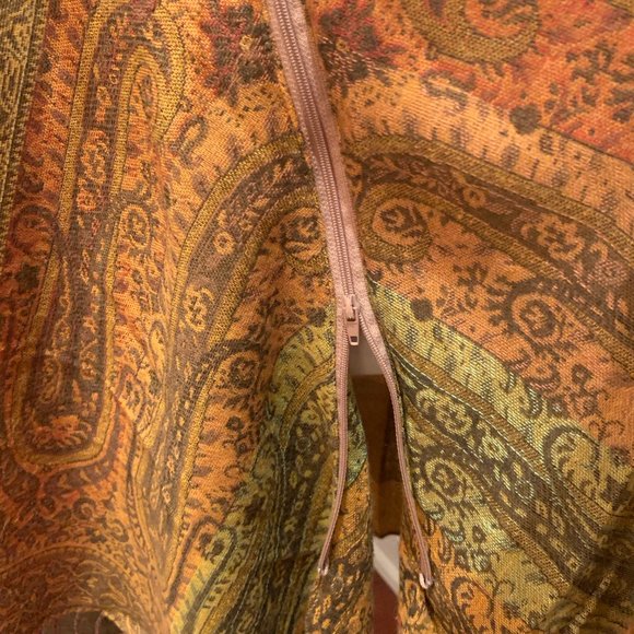 Pashmina Scarf / Skirt, convertible with zipper - Picture 3 of 3